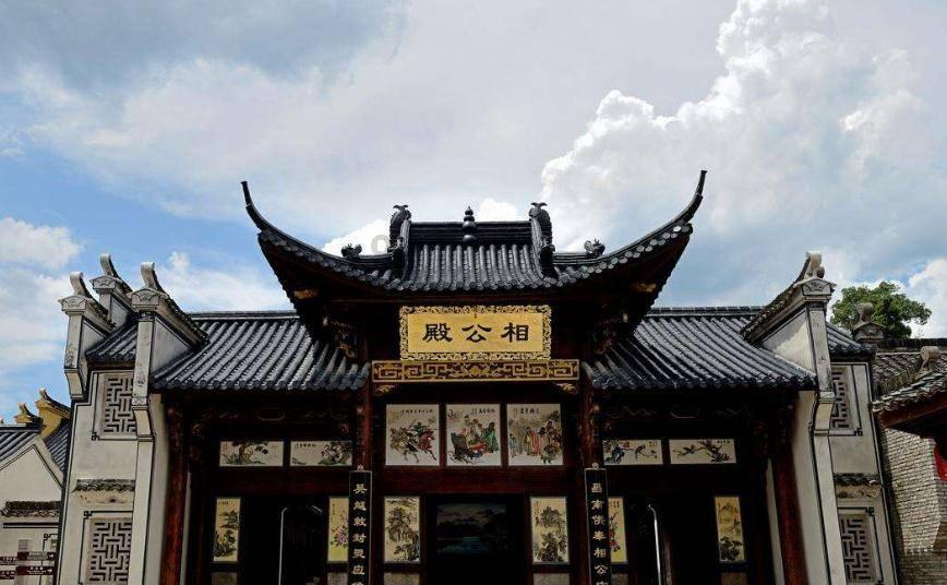 《香菱学诗》概括怎么写？游戏画面